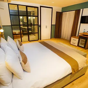 https://fragments-hotel.istanbul-turkeyhotels.com